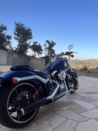 HARLEY-DAVIDSON SOFTAIL BREAKOUT HARLEY-DAVIDSON SOFTAIL BREAKOUT